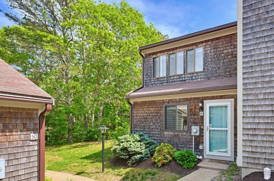 /international/us/49-round-house-road-bourne-ma-110108130917/