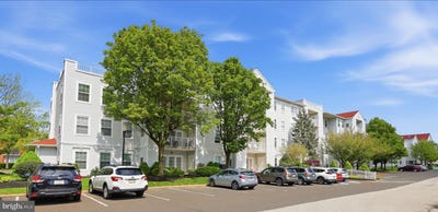 /international/us/7402-centennial-station-warminster-pa-110107653540/