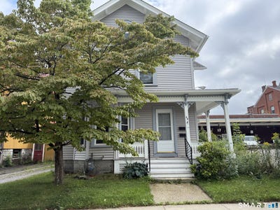 /international/us/48-center-street-winchester-ct-110109927892/