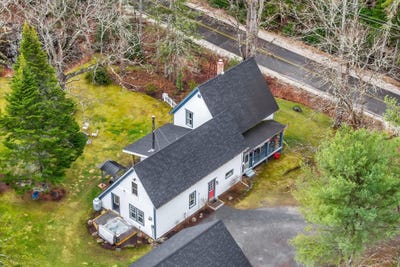 /international/us/98-hog-bay-road-franklin-me-110107573317/