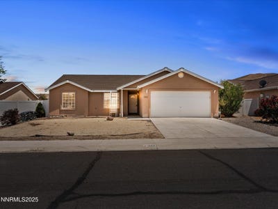 /international/us/1463-grey-bluffs-drive-fernley-nv-110099851635/