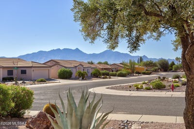 /international/us/886-w-arbor-ridge-drive-green-valley-az-110110376555/