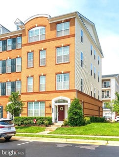 /international/us/23564-buckland-farm-ter-ashburn-va-110108398229/