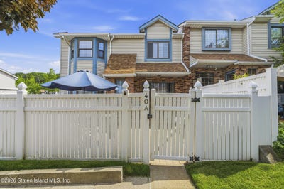 /international/us/40a-lovell-avenue-staten-island-ny-110108615843/