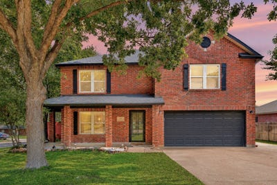 /international/us/301-cortland-circle-roanoke-tx-110108410968/