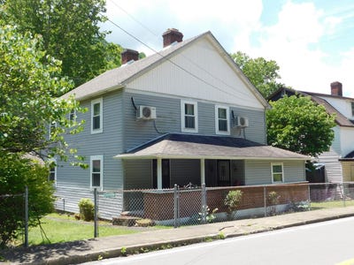 /international/us/179-w-main-street-lynch-ky-110108934421/