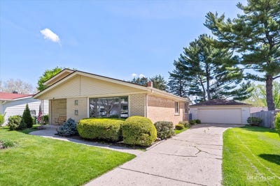 /international/us/45-concord-avenue-south-elgin-il-110107541039/