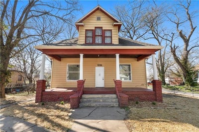 /international/us/635-n-cedar-street-nevada-mo-110106478435/