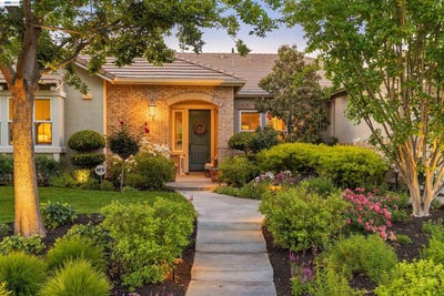 /international/us/2205-cameron-cir-pleasanton-ca-110107910374/