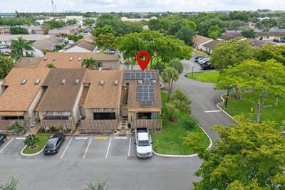 /international/us/1966-sw-81st-terrace-davie-fl-110107727829/