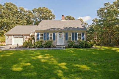 /international/us/5-evelyns-drive-harwich-ma-110120158639/