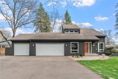 /international/us/4830-lakeview-drive-shoreview-mn-110107727046/