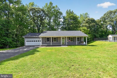 /international/us/5118-coach-court-huntingtown-md-110108479799/