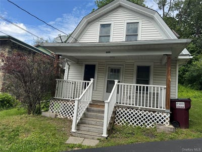 /international/us/608-county-route-1-pine-island-ny-110108441675/