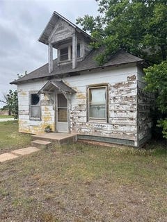 /international/us/206-comanche-street-garber-ok-110108378644/