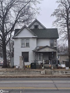 /international/us/911-a-avenue-e-oskaloosa-ia-110106168456/