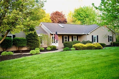 /international/us/3411-wood-road-madison-oh-110098908292/