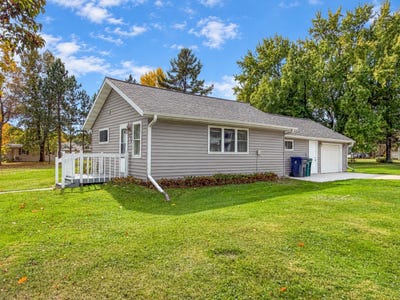 /international/us/825-town-st-prentice-wi-110120456277/