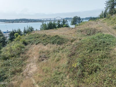 /international/us/t-l-800-niemi-court-newport-or-110104220216/