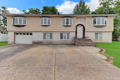 /international/us/41-fremont-street-lindenhurst-ny-110108693544/