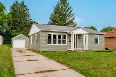 /international/us/1522-n-10th-st-west-bend-wi-110101461438/