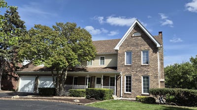 /international/us/11547-burr-oak-lane-burr-ridge-il-110107419123/