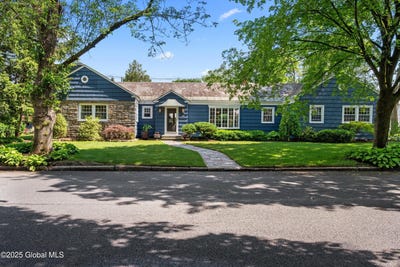 /international/us/38-horicon-avenue-glens-falls-ny-110100332732/