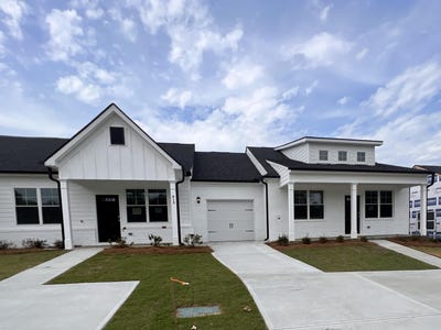 /international/us/615-quartz-lane-graniteville-sc-110107925163/