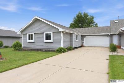 /international/us/15329-r-street-omaha-ne-110108395377/