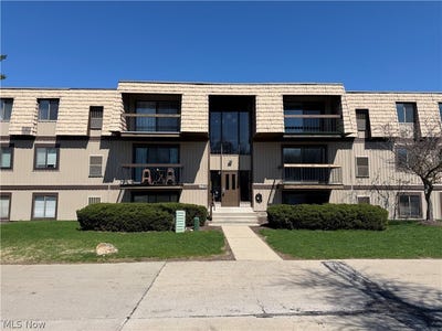 /international/us/9611-sunrise-boulevard-north-royalton-oh-110107201122/