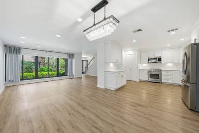 /international/us/25-spring-hollow-roslyn-ny-110107806805/