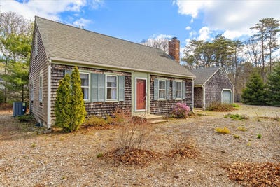 /international/us/90-whitney-road-eastham-ma-110107613641/