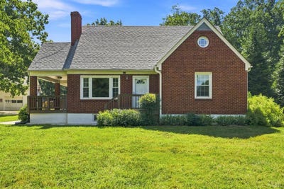 /international/us/47-harbor-drive-lynchburg-va-110109722050/