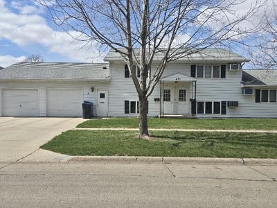 /international/us/401-3rd-ave-sw-lemars-ia-110107352702/