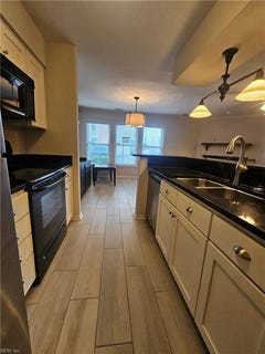 /international/us/2305-estuary-court-virginia-beach-va-110106801561/