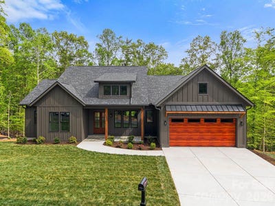 /international/us/164-reserve-way-hendersonville-nc-110108139105/