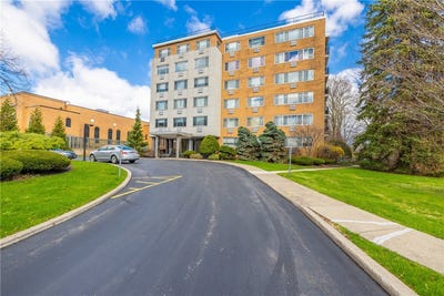 /international/us/1000-east-avenue-rochester-ny-110107079155/