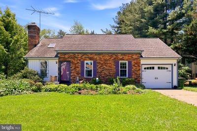 /international/us/171-king-street-culpeper-va-110108392533/