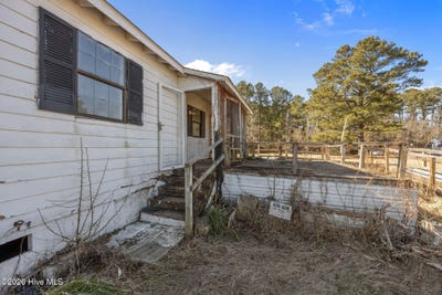 /international/us/270-smith-creek-road-bayboro-nc-110105777686/