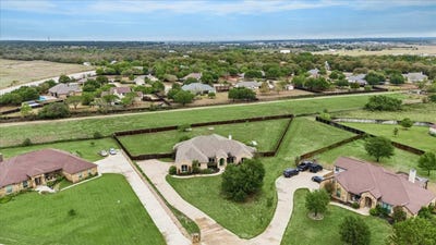 /international/us/101-eland-ave-bastrop-tx-110120156308/