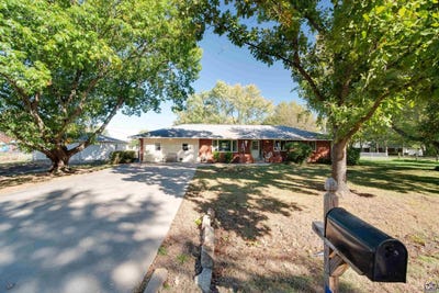 /international/us/6050-se-44th-st-tecumseh-ks-110103156608/