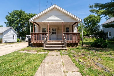 /international/us/306-e-sycamore-street-normal-il-110108542362/