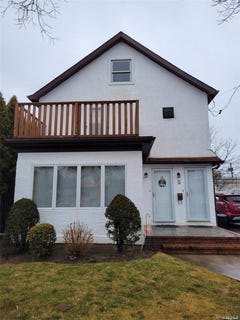 /international/us/hicksville-ny-110107457435/