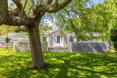 /international/us/4-mckinley-avenue-nantucket-ma-110099906757/