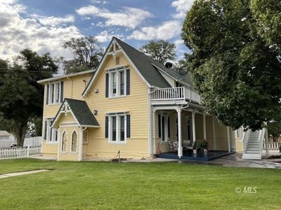 /international/us/155-townsend-st-cedarville-ca-110104019434/