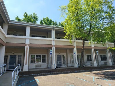 /international/us/41-bridge-street-metuchen-nj-110101194488/