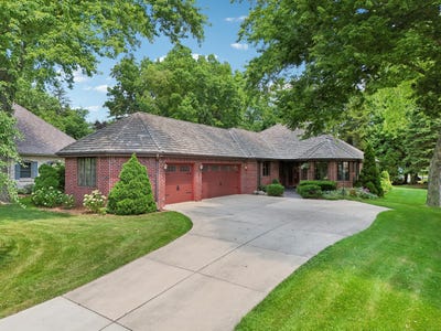 /international/us/w131n8020-country-club-dr-menomonee-falls-wi-110101304787/?lang=zh-tw