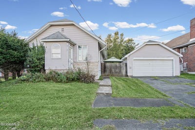/international/us/32-lark-street-cohoes-ny-110120150491/