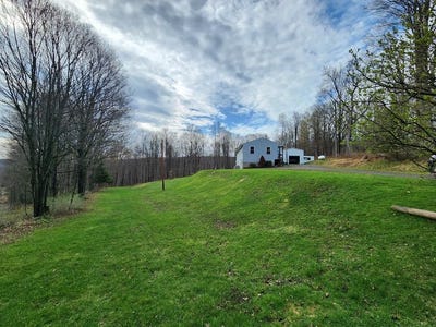 /international/us/1151-n-brookland-rd-genesee-pa-110107341238/