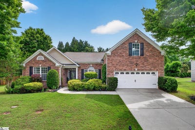 /international/us/305-stayman-court-simpsonville-sc-110108362262/